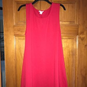 Red sleeveless dress